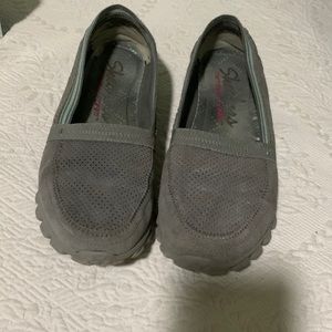 Skechers Womens slip on shoes size 9